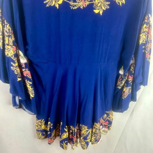 Free People Sunset Dreams Blouse Women XS Blue Flare Ruffle Sleeves Floral Boho - Picture 9 of 11